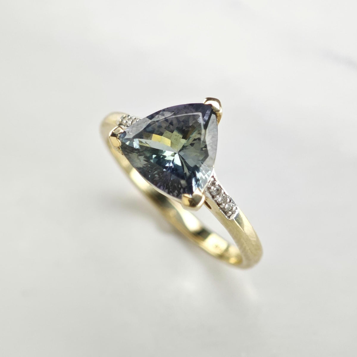 Triangular Tanzanite & Diamond 14K Gold Ring Sz 7 R6785