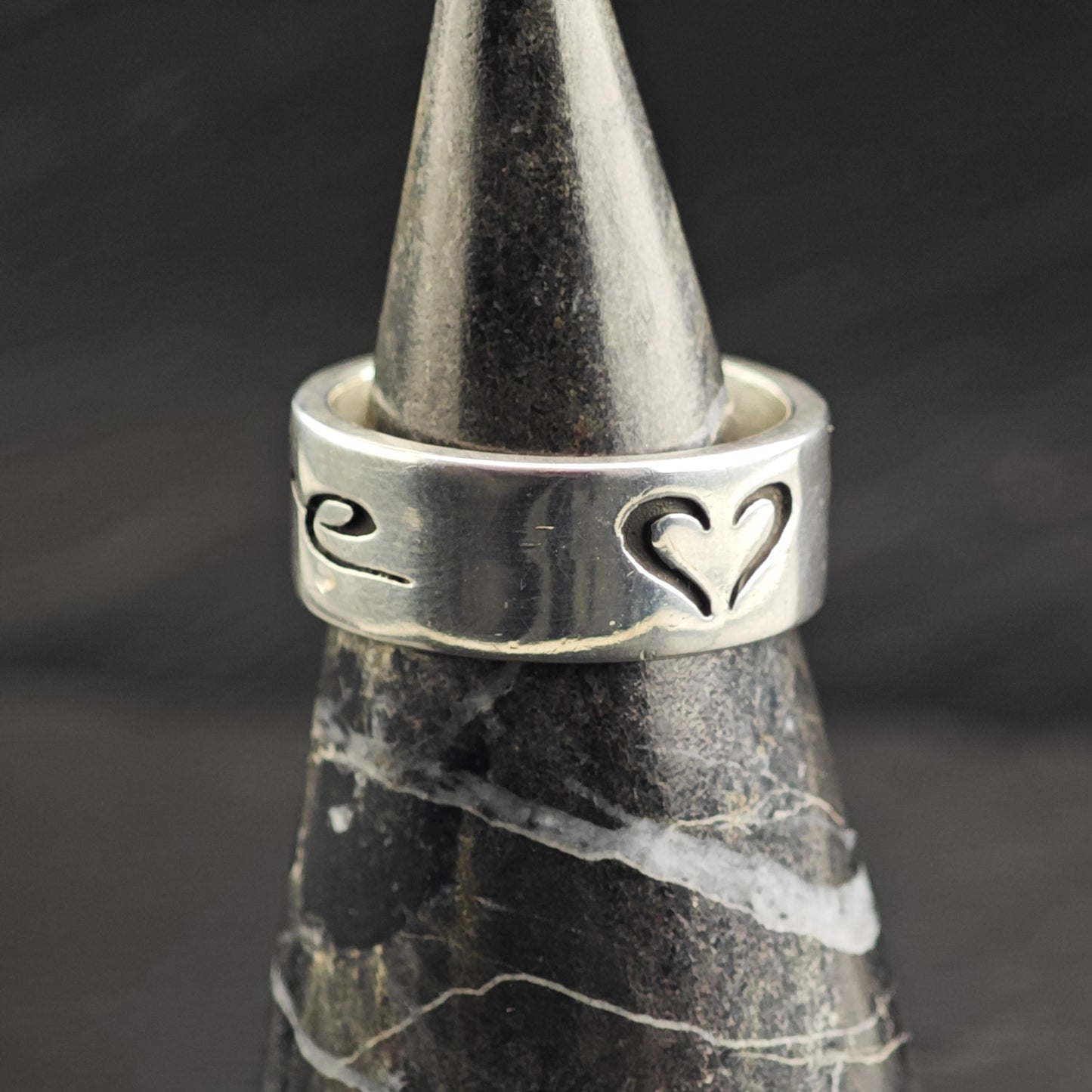 Vintage James Avery Love Band Sterling Silver Ring Sz 6 1/4 R6709