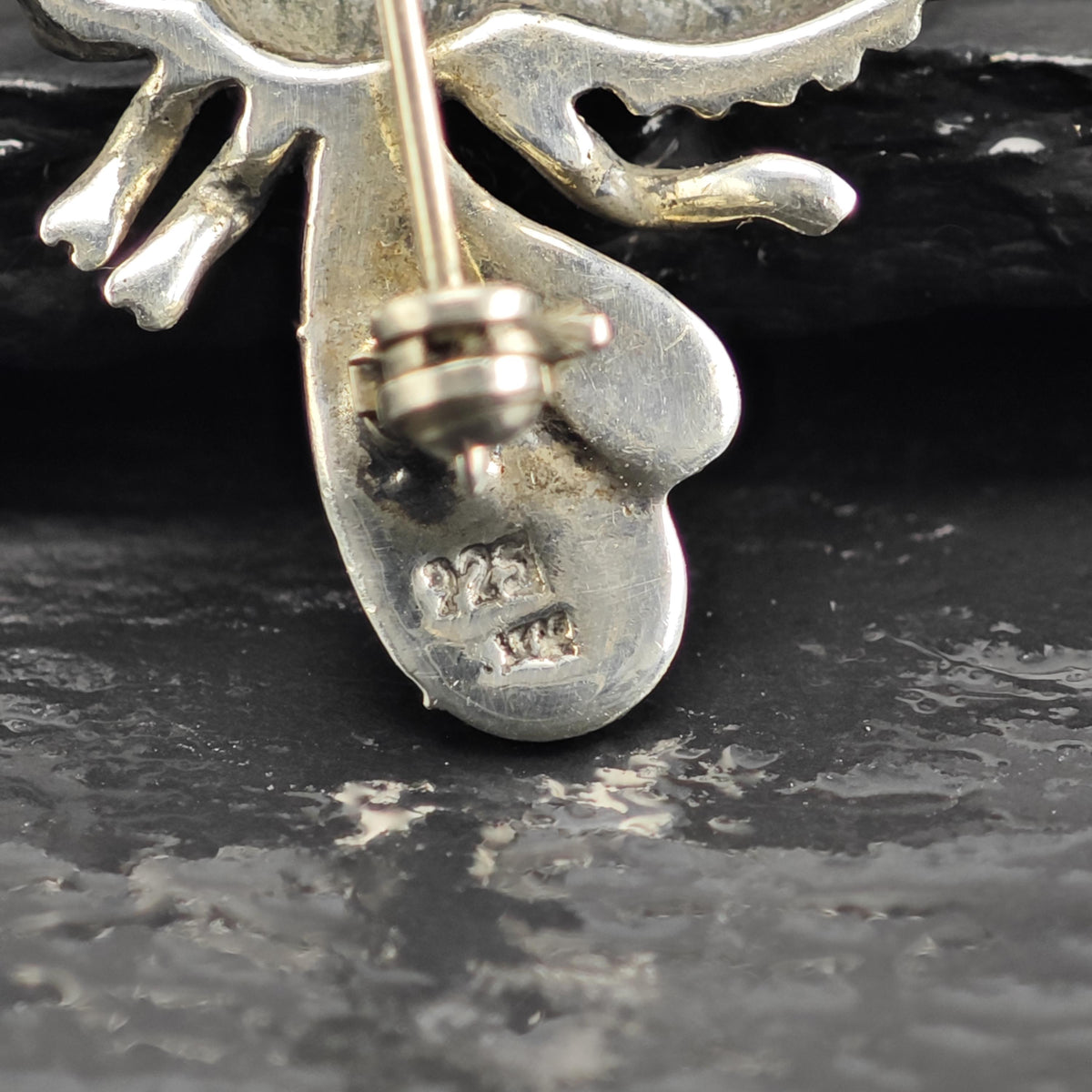 Bee Sterling Silver Brooch B2252