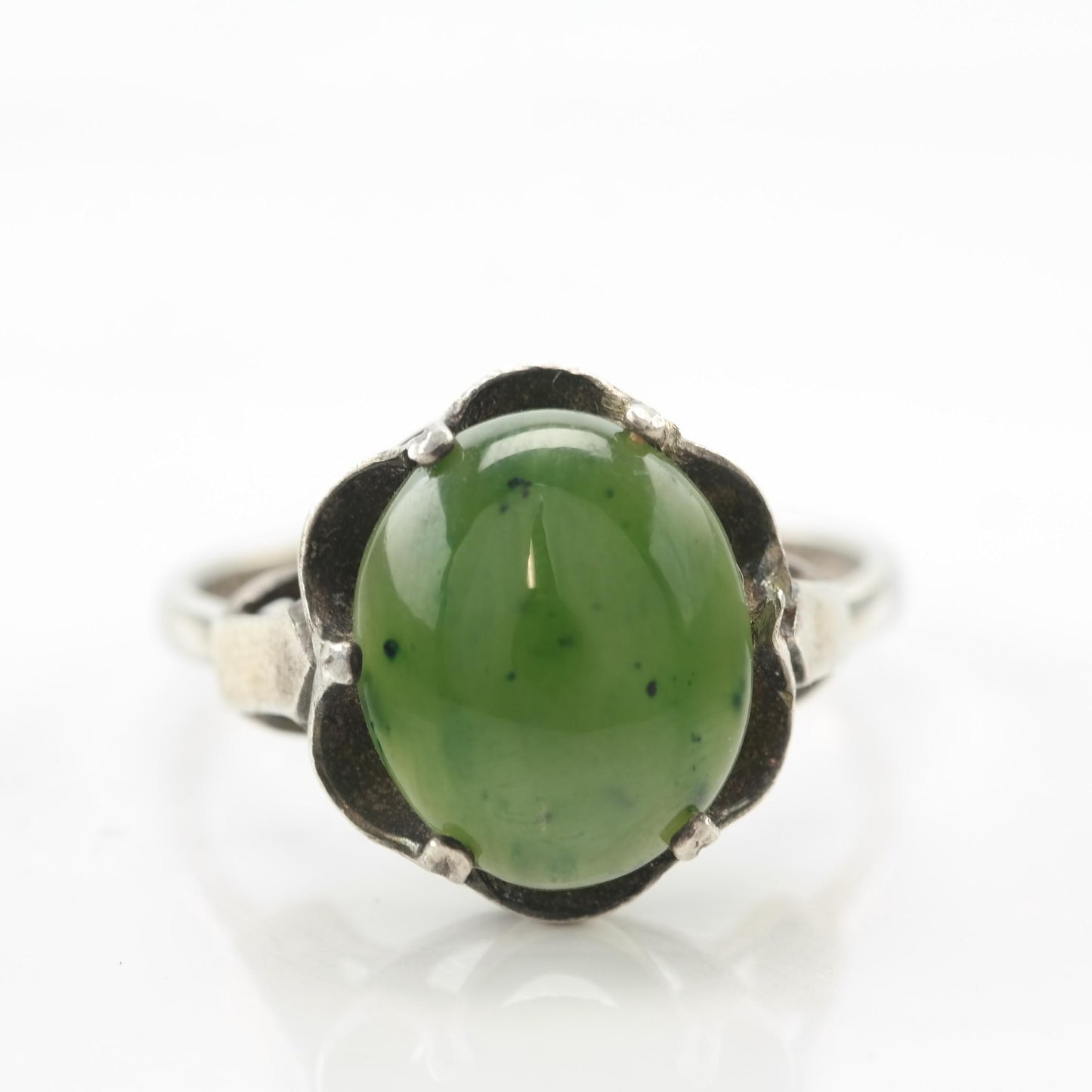 Sarah Coventry Nephrite Sterling Silver Green Ring Size 8 3/4