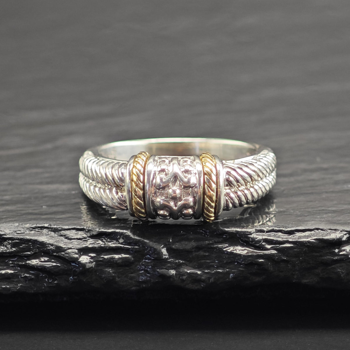 14K Gold Accent Band Sterling Silver Ring Sz 7 R6741