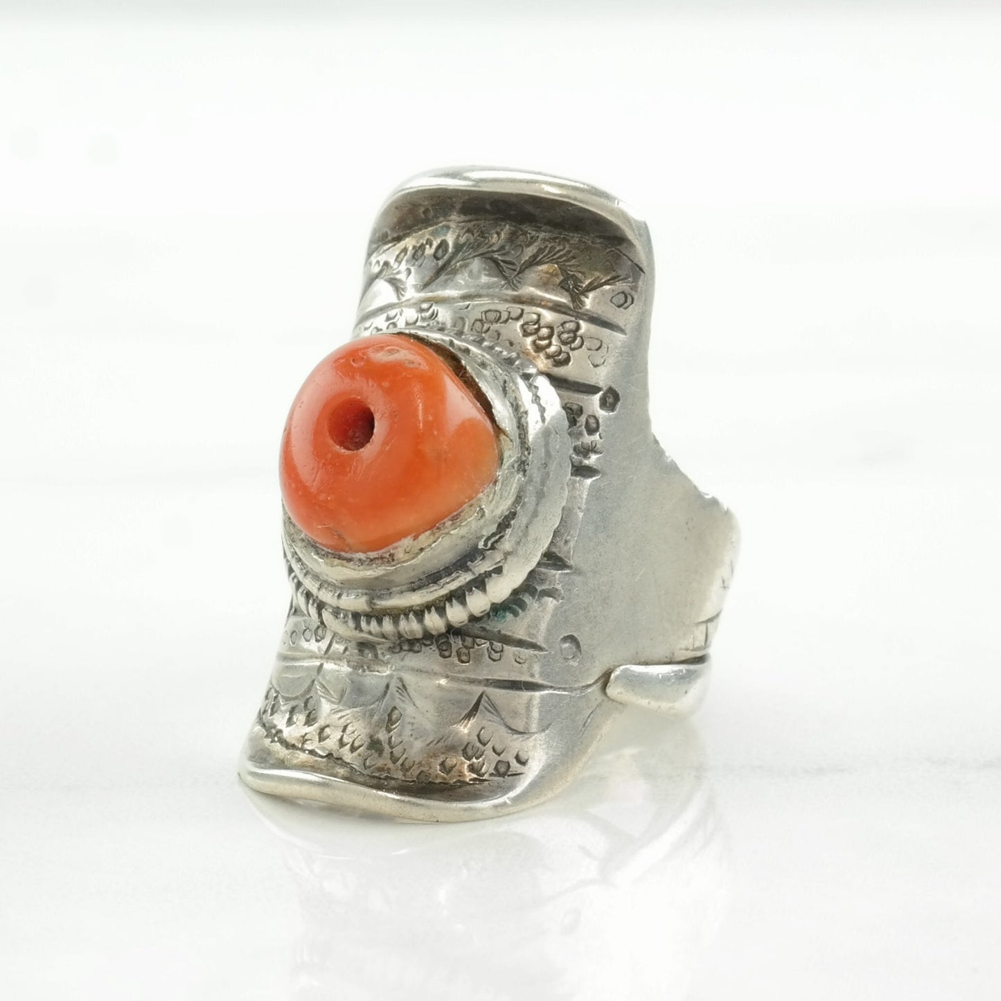 Sterling Silver Ring Coral Saddle, Stamped Orange Size 5 1/2 - 5 3/4