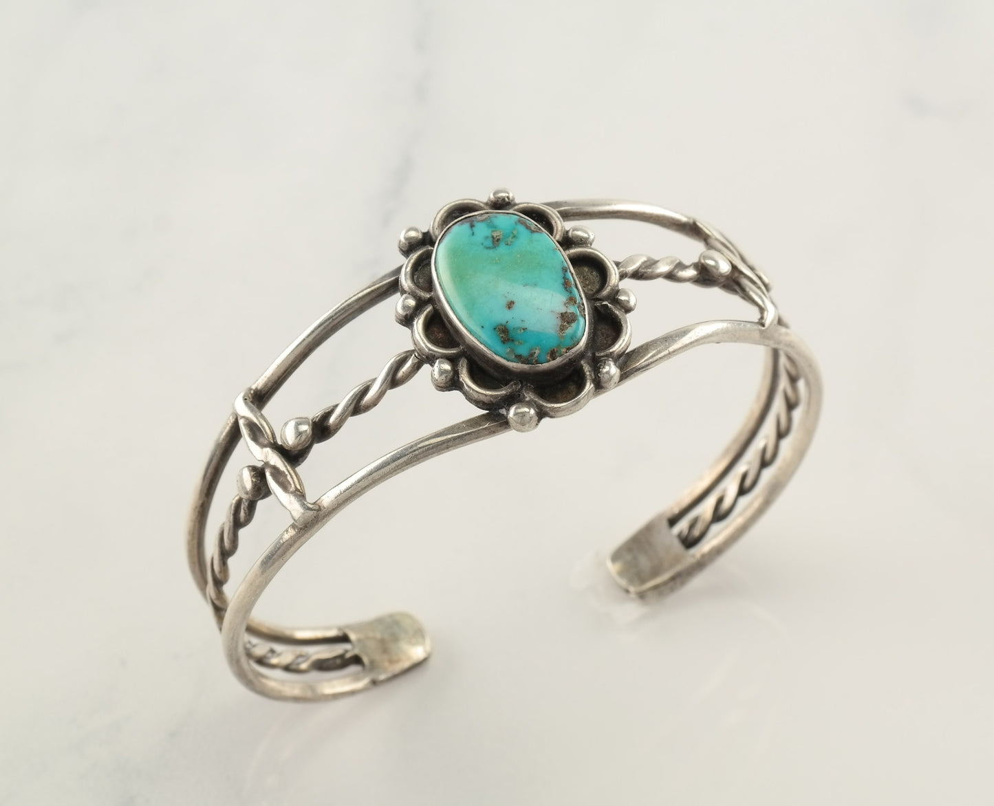 Native American Sterling Silver Cuff Bracelet Blue, Green Shade Fred Harvey Era Turquoise