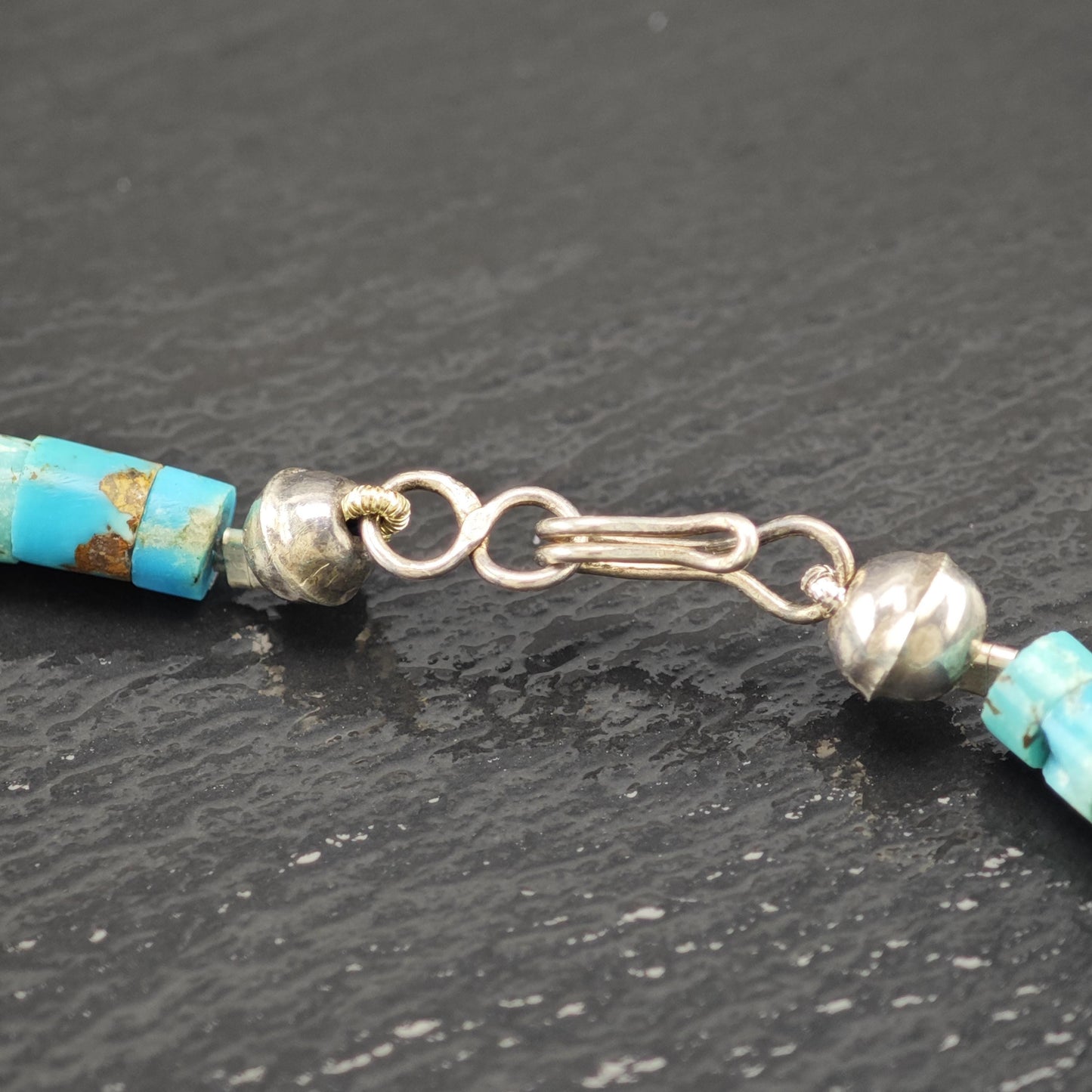 Native American Style Heishi Necklace Turquoise Onyx Graduated Beads 4.9-10.5mm N2665