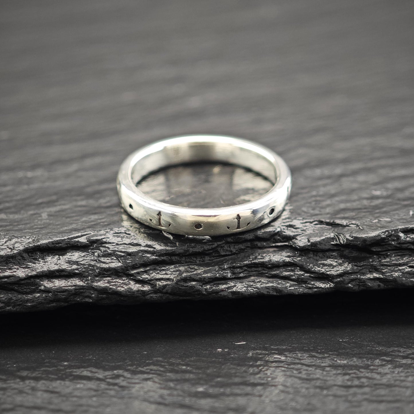 Retired James Avery Anchor 3mm Band Sterling Silver R5850