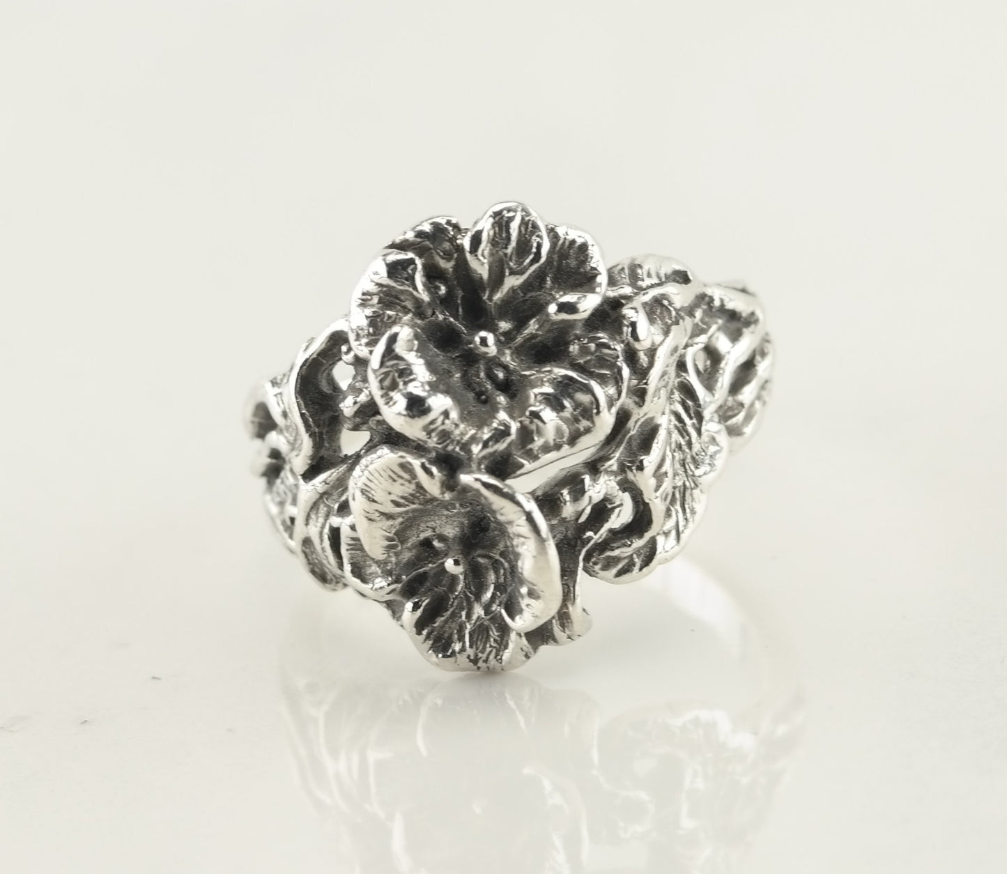 Vintage Sterling Silver Flower Ring Size 6 1/2