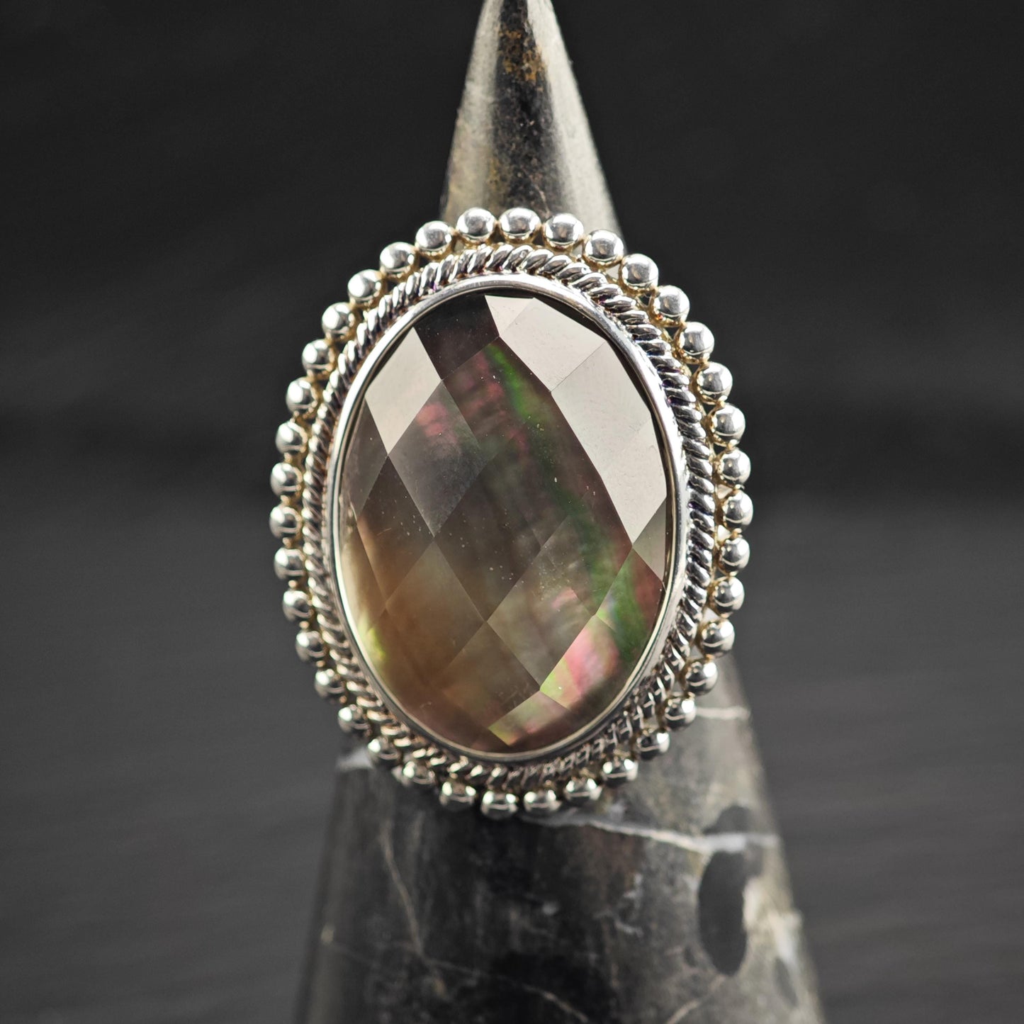 Mother of Pearl Doublet Ring Sterling Silver Sz 8 R6616