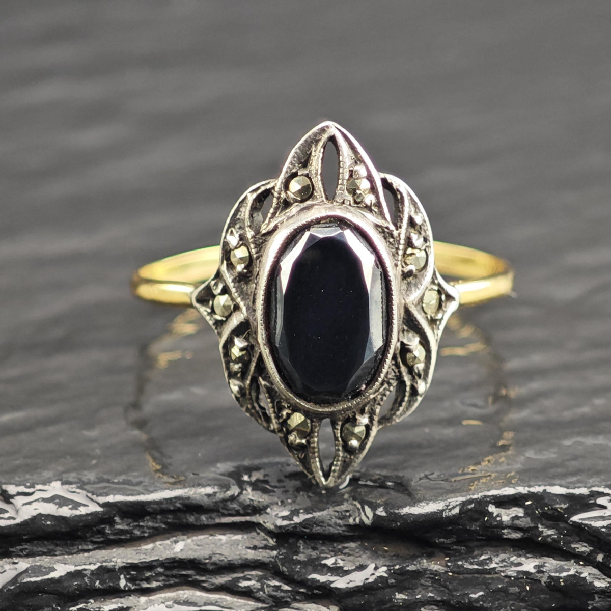Art Nouveau Hematite Silver & 18K Gold Ring Sz 8 1/2 R6763