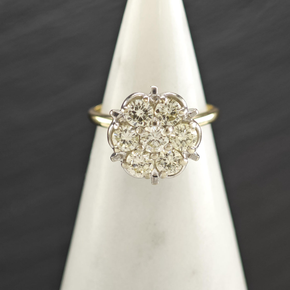 1cttw Diamond Cluster Tall Shoulder 10K Gold Ring Sz 4 1/4 R6773