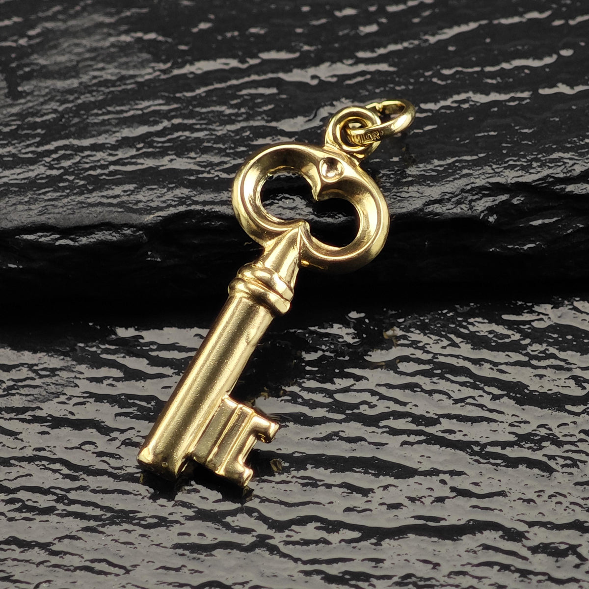 14K Gold-Filled Italy Milor Key Pendant P3158