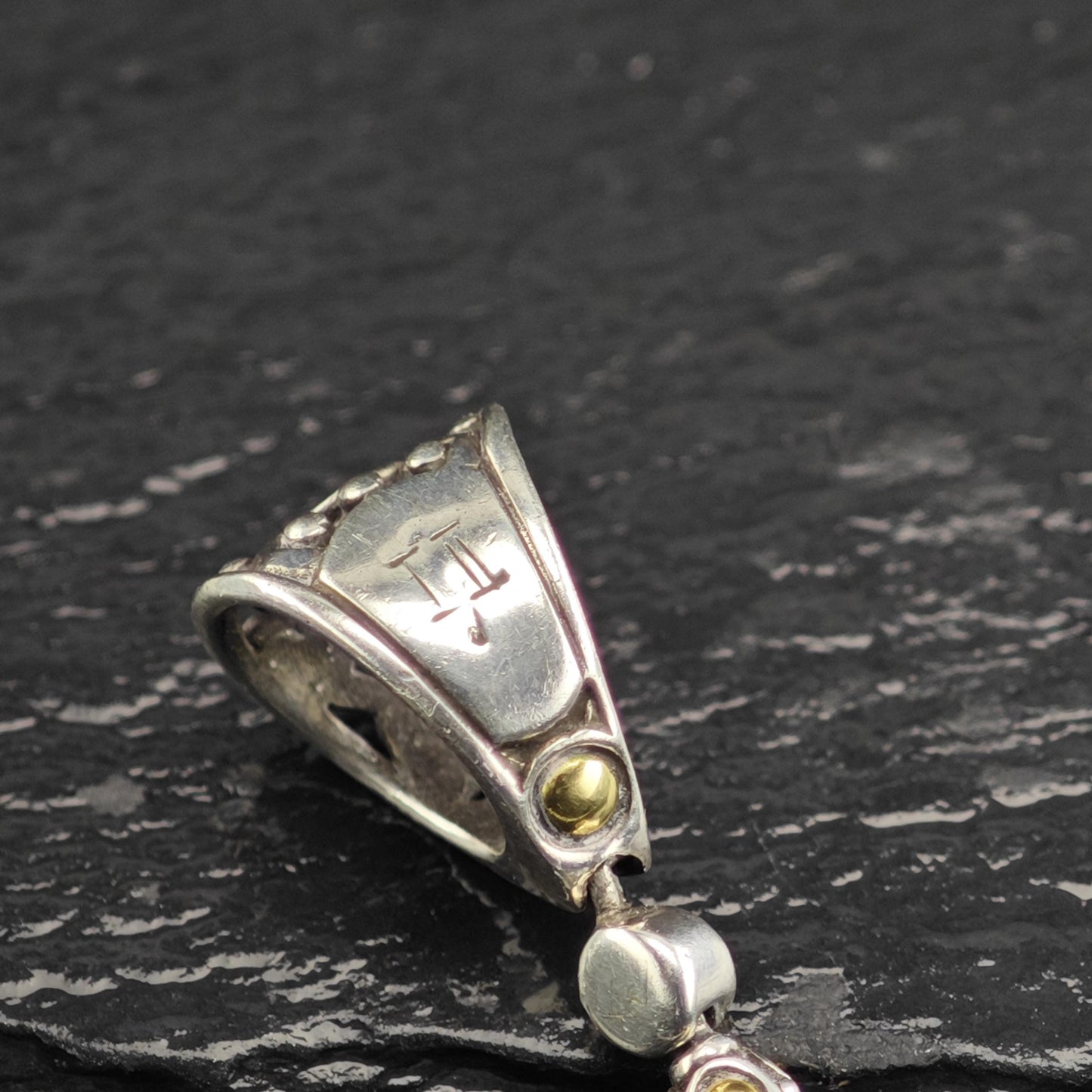 John Hardy 18K Gold Accents, Pearl Sterling Silver Pendant P3040