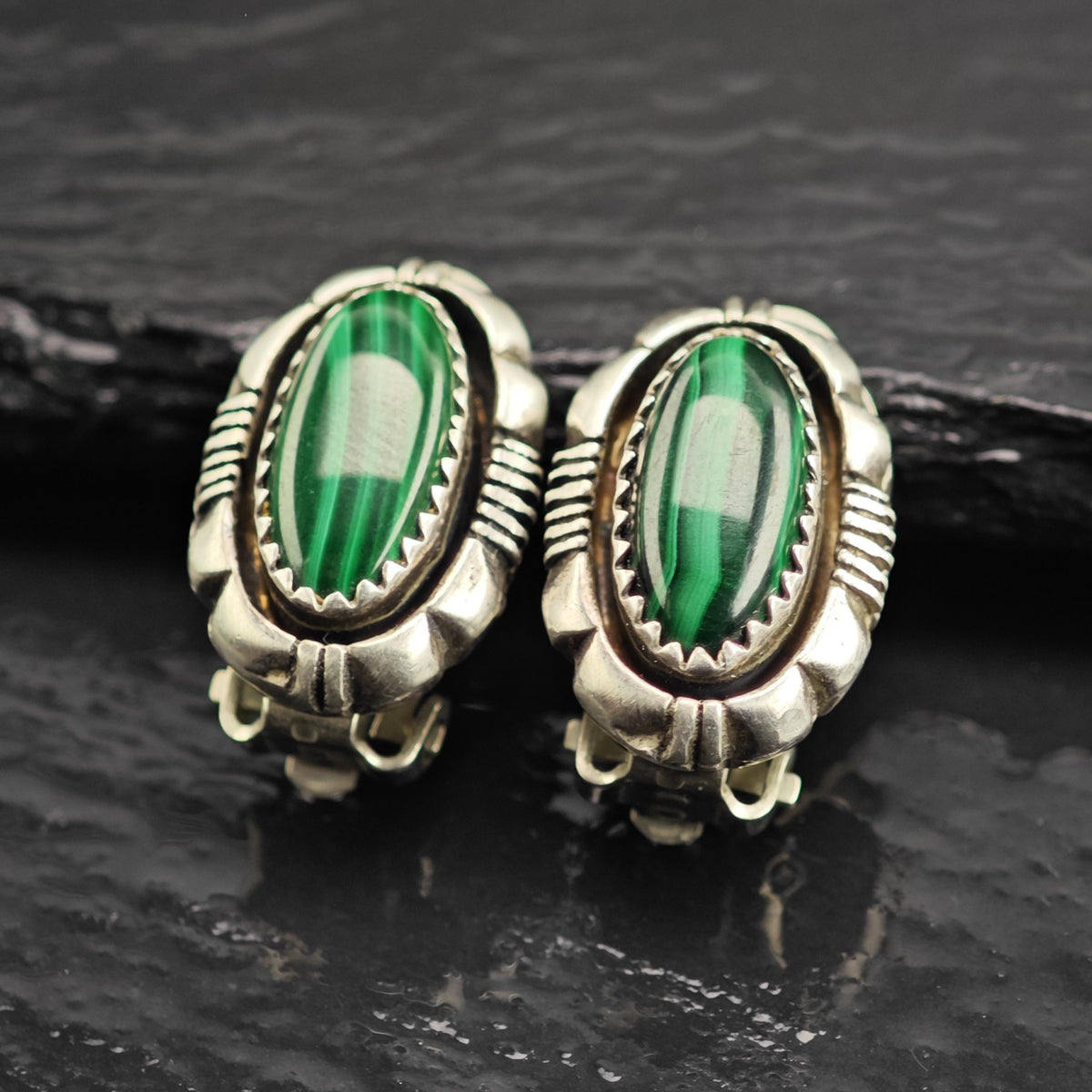 Vintage Native American Malachite Sterling Silver Clip On Earrings ER3216