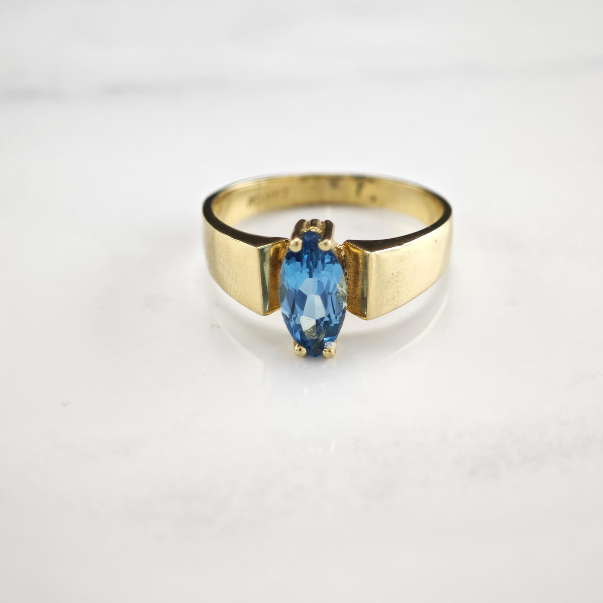 Marquis Topaz 14K Gold Ring Sz 7 1/2 R6799