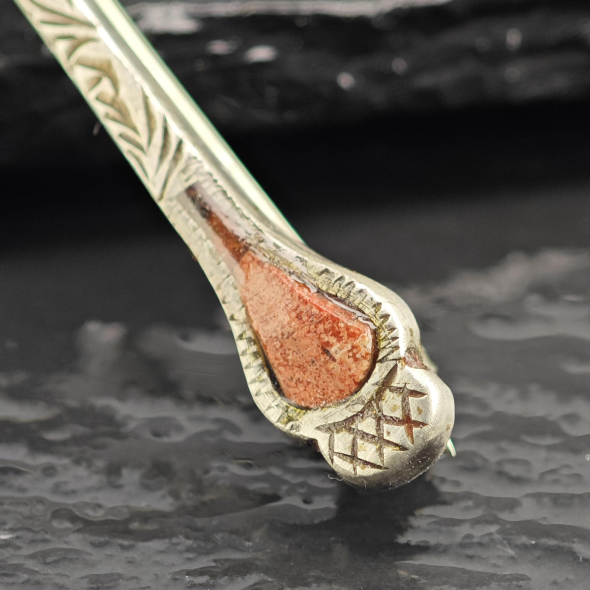 Scottish Agate Axe Sterling Silver Brooch B2237