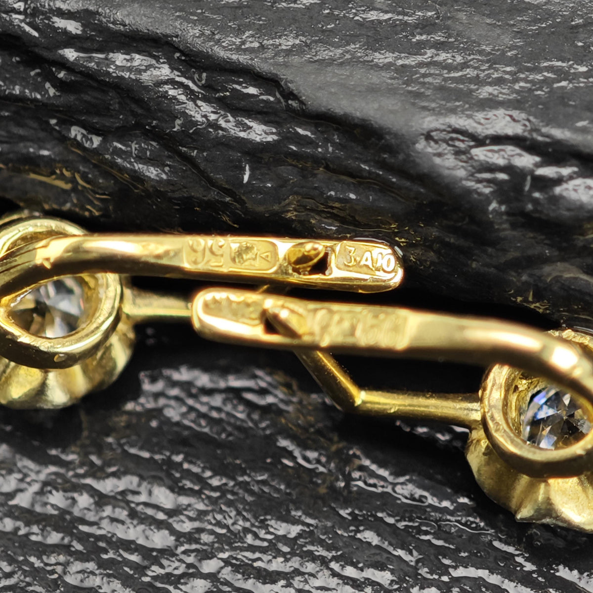 CZ Buttercup 14K Gold Lever Back Earrings ER3222
