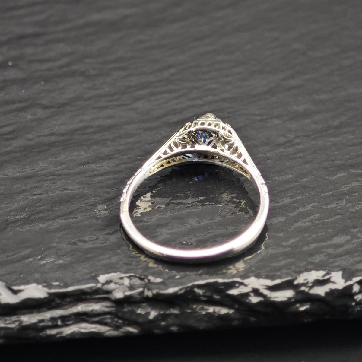 Antique .65 ct No Heat Sapphire 18K White Gold Ring Sz 7 1/2 R6762
