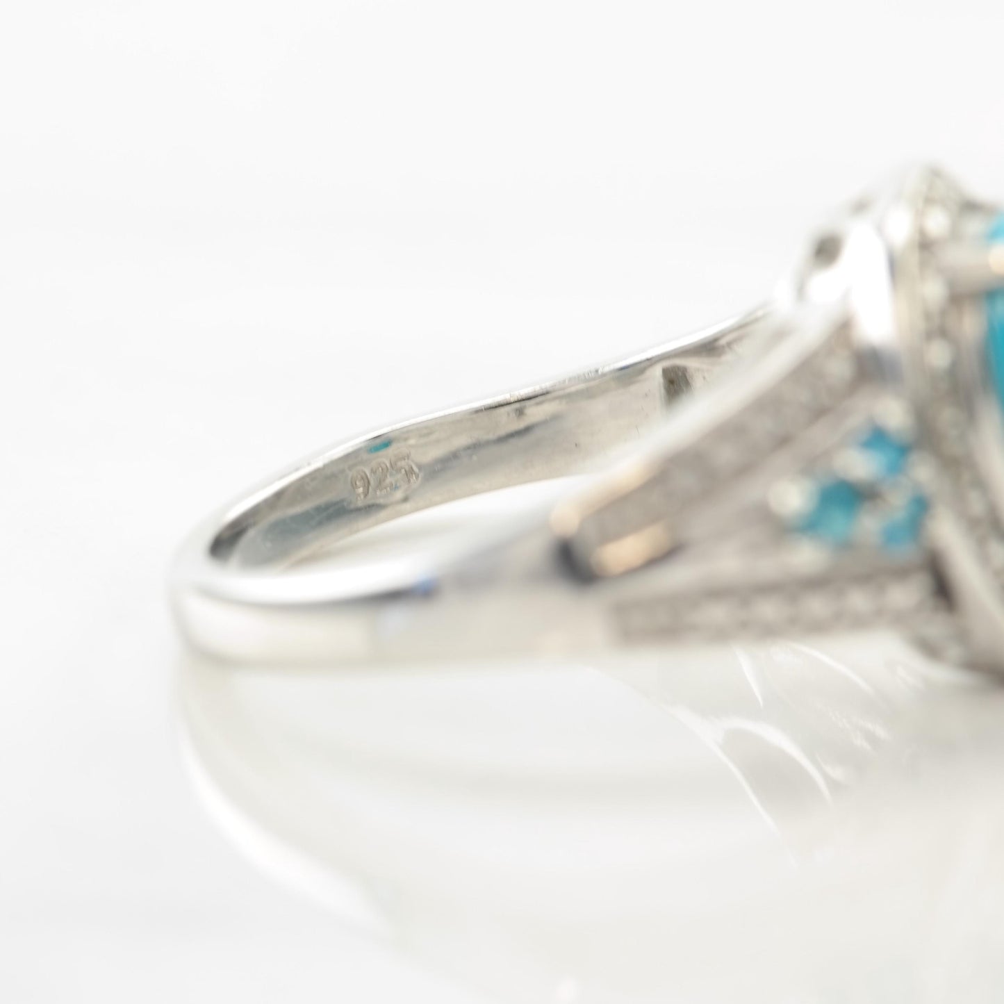 Vintage Sterling Silver Ring Turquoise Apatite Blue Size 6