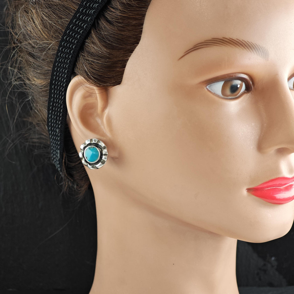 Vintage SW Carved Turquoise Sterling Silver Clip On Earrings ER3211