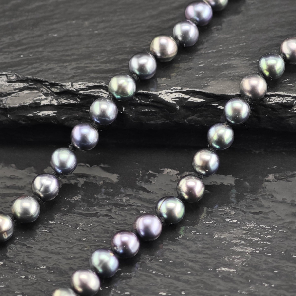 Dark Blue 4.5mm Pearls 14K Gold Clasp Beaded Necklace N2774