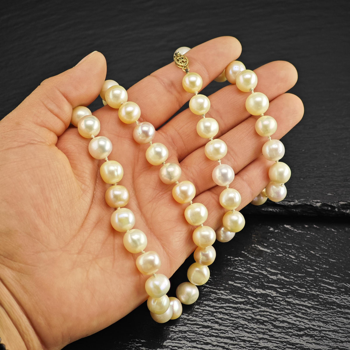 9mm Cream Overtone Pearl, 14K Gold Clasp Beaded Necklace N2788