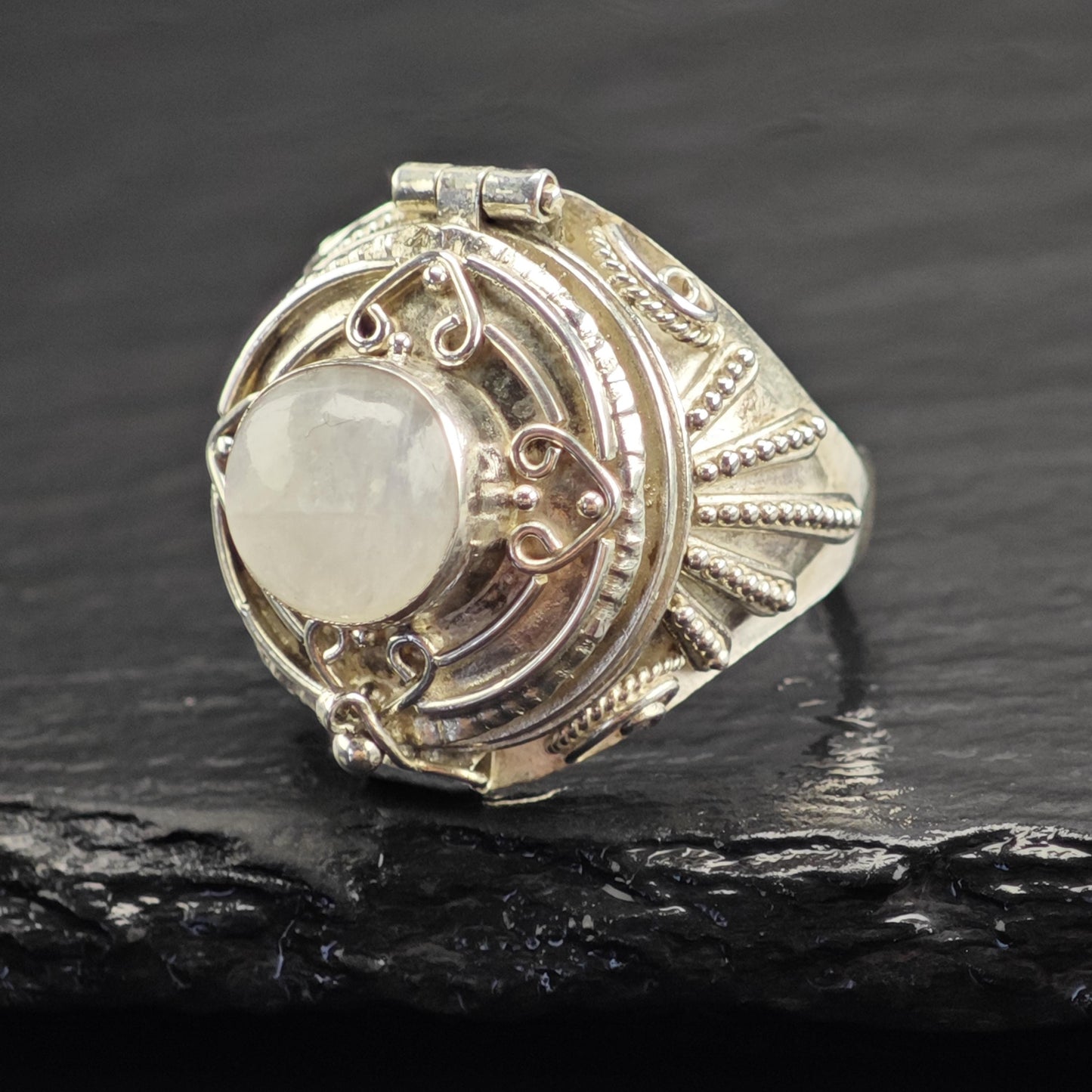 Moonstone Posion Locket Sterling Silver Ring Sz 7 1/2 R6740