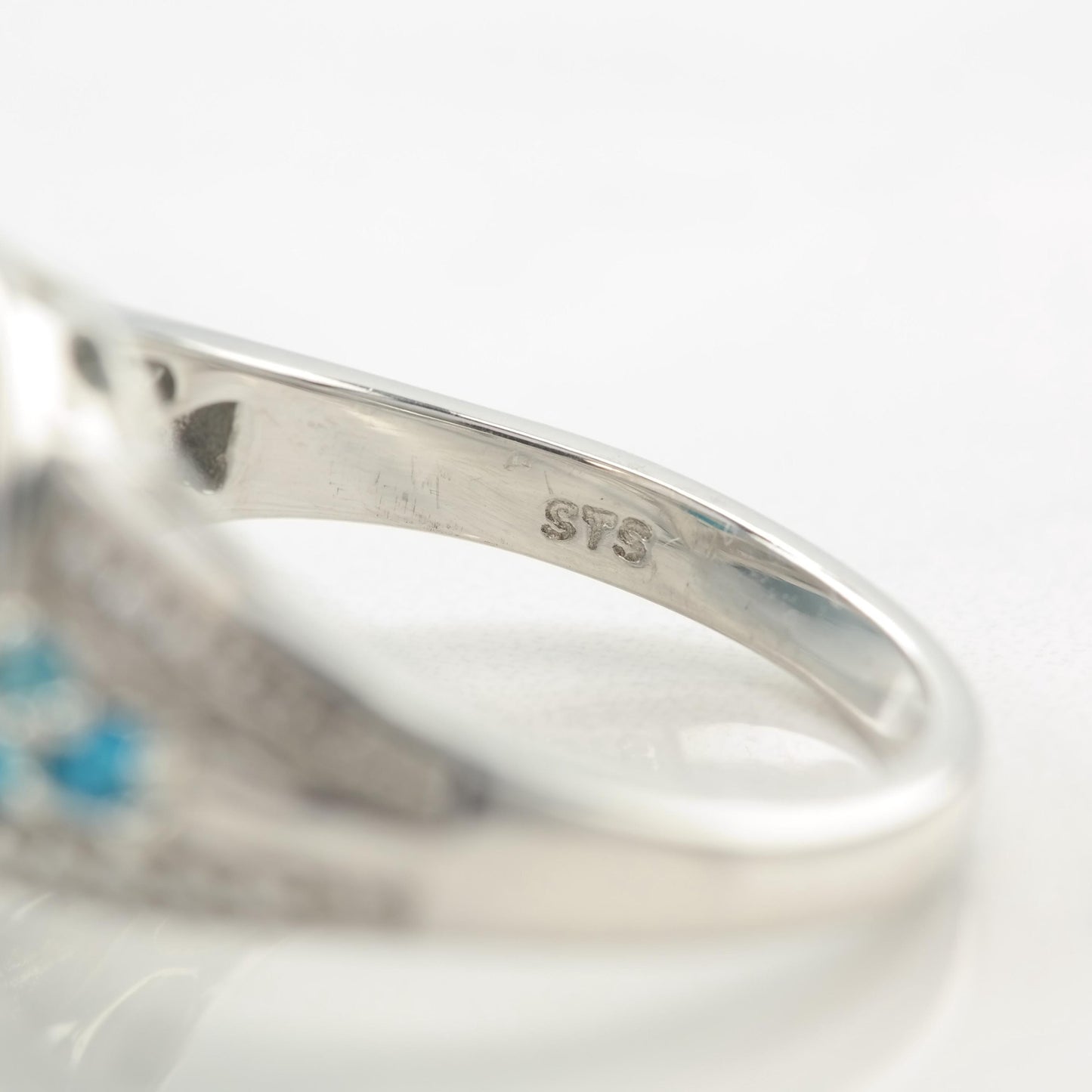 Vintage Sterling Silver Ring Turquoise Apatite Blue Size 6
