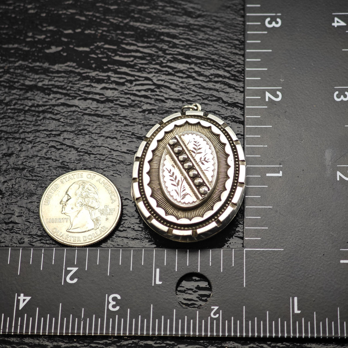 1882 Victorian Memorial Sterling Silver Locket Pendant P3097