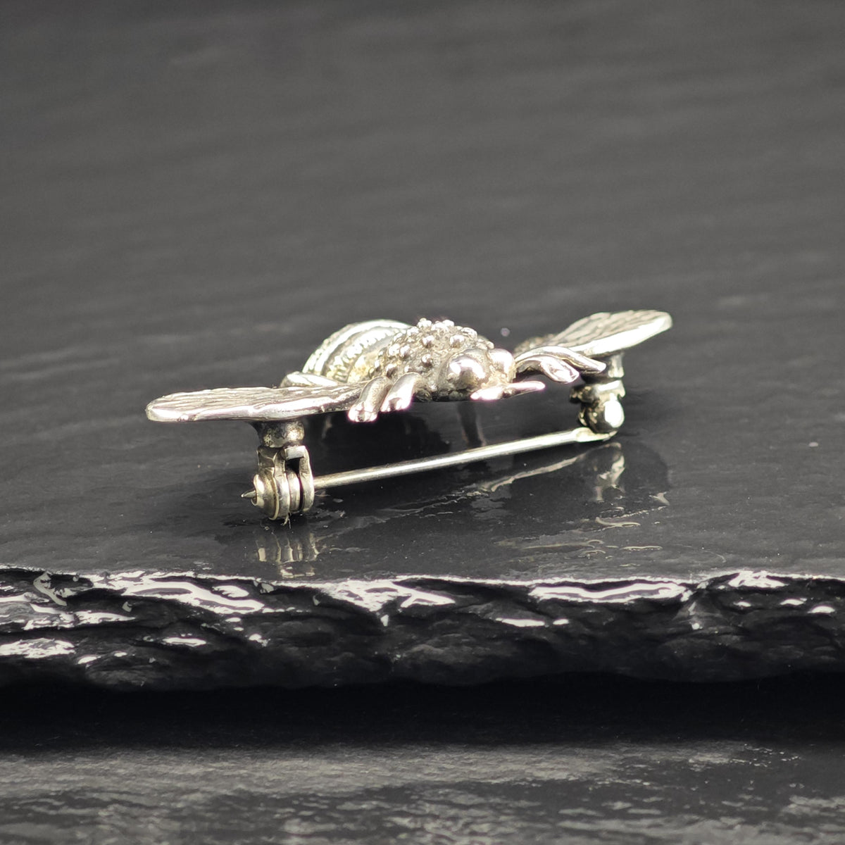Bee Sterling Silver Brooch B2252