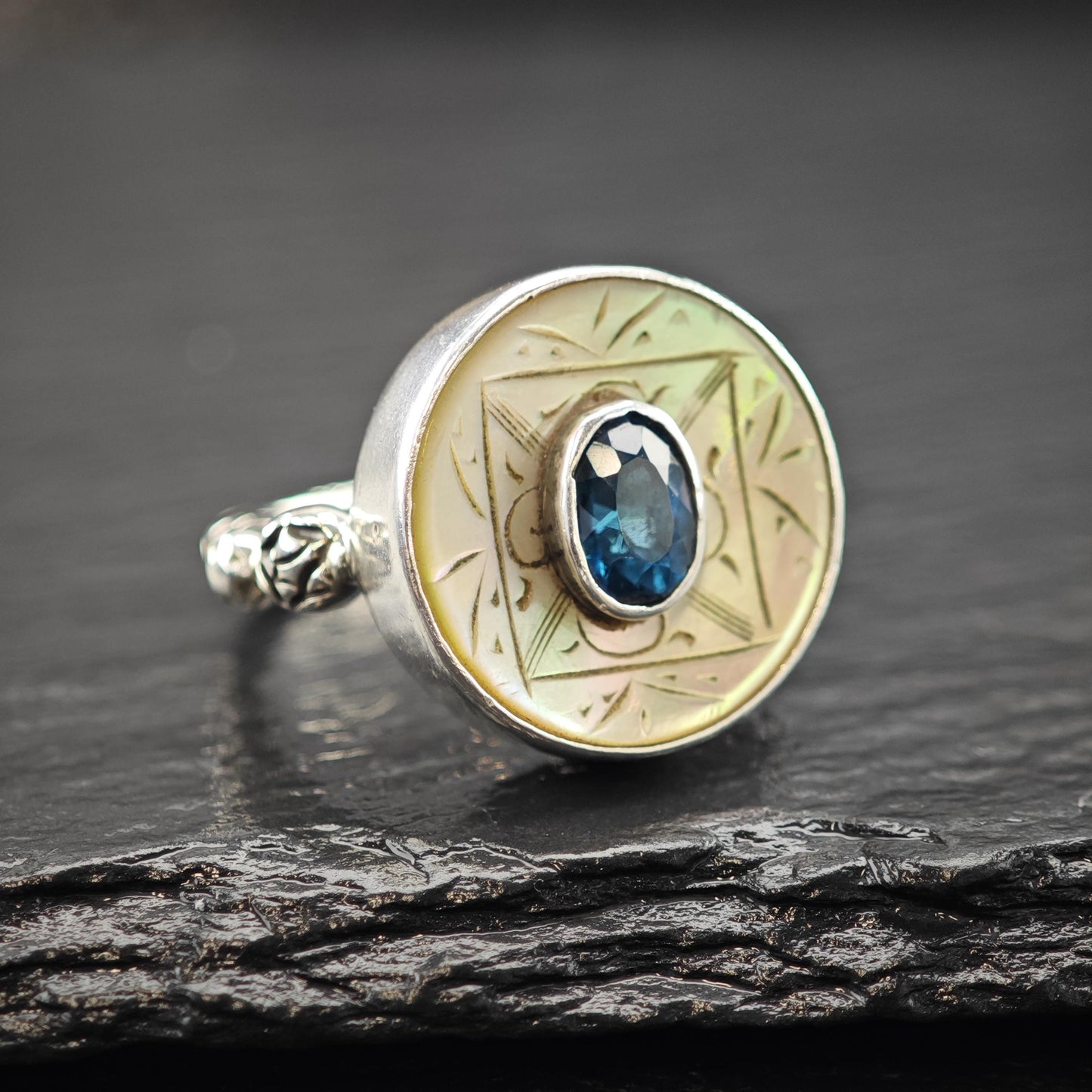 Topaz and Mother of Pearl Ring: Sterling Silver Size 7 3/4 R6013