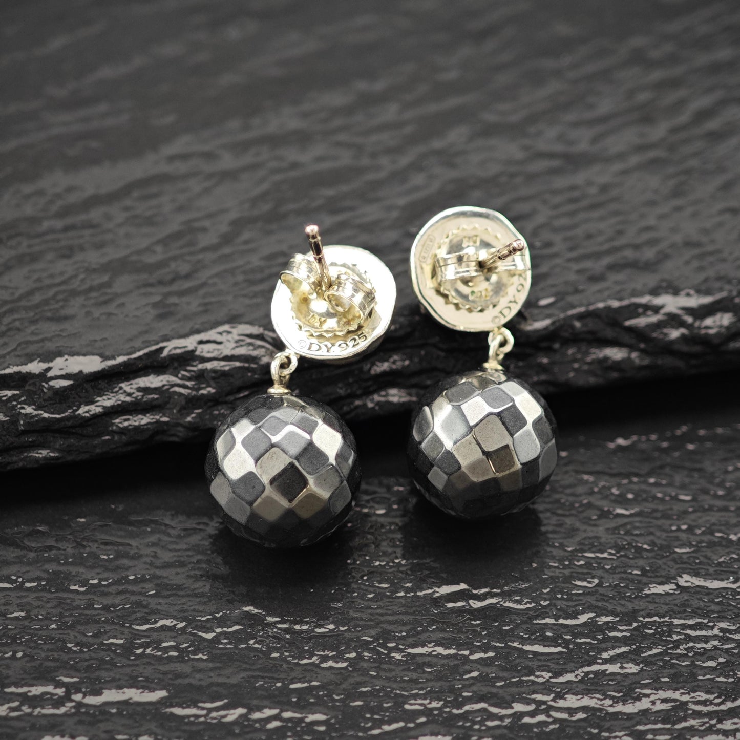 Vintage David Yurman Dark Gray Hematite Sterling Silver Stud Earrings