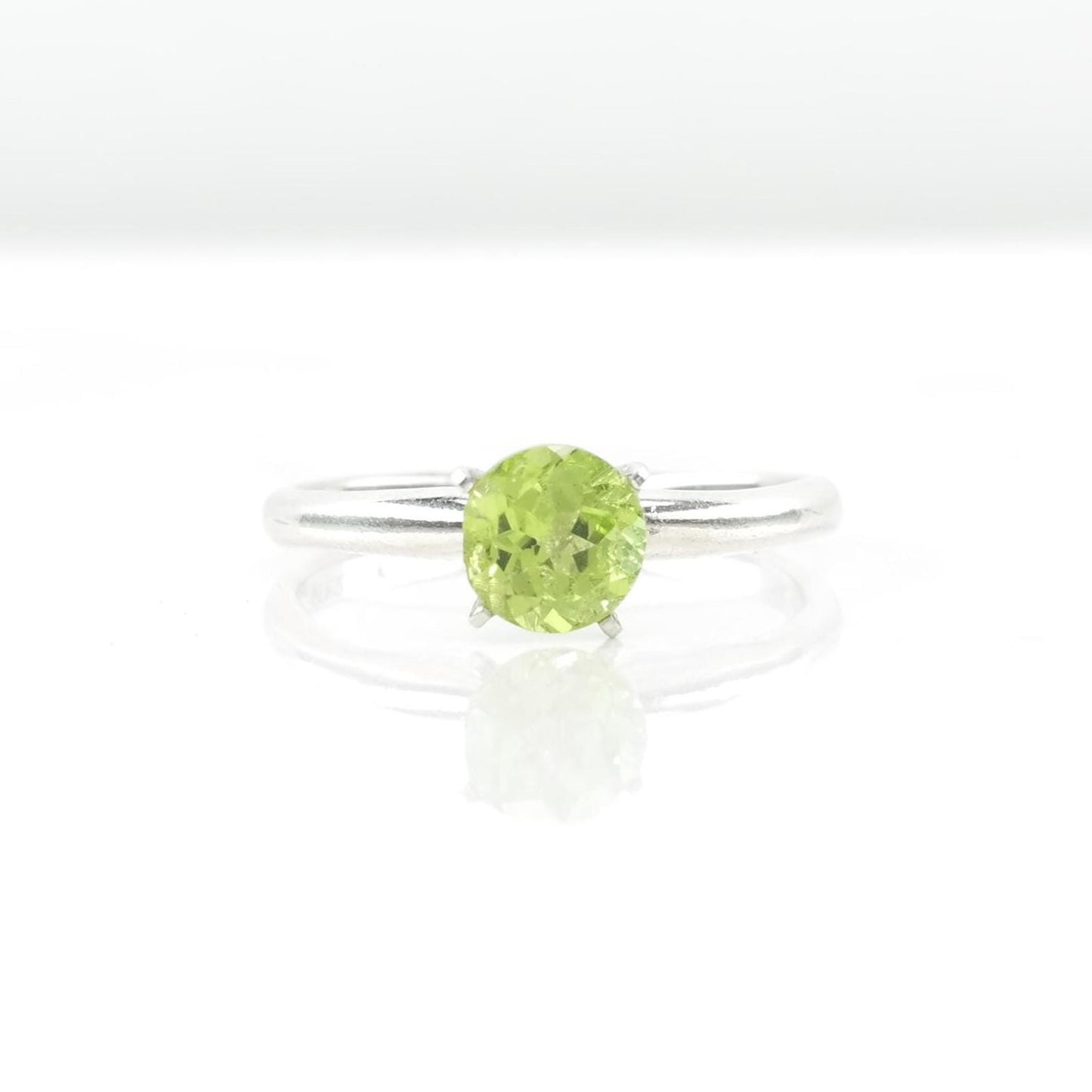 Vintage Peridot Sterling Silver Ring Size 6