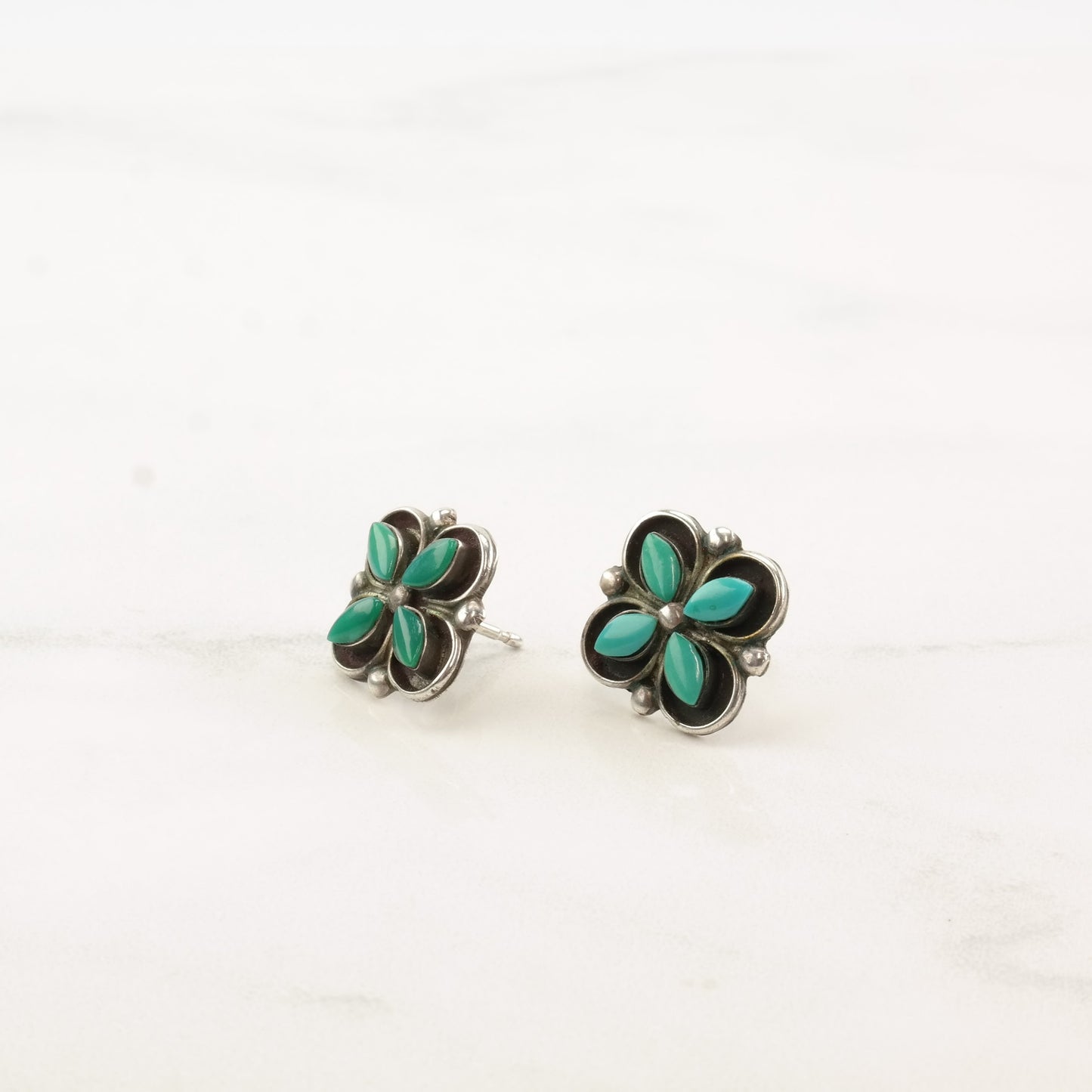 Native American Sterling Silver Turquoise Cluster Floral Earrings Stud