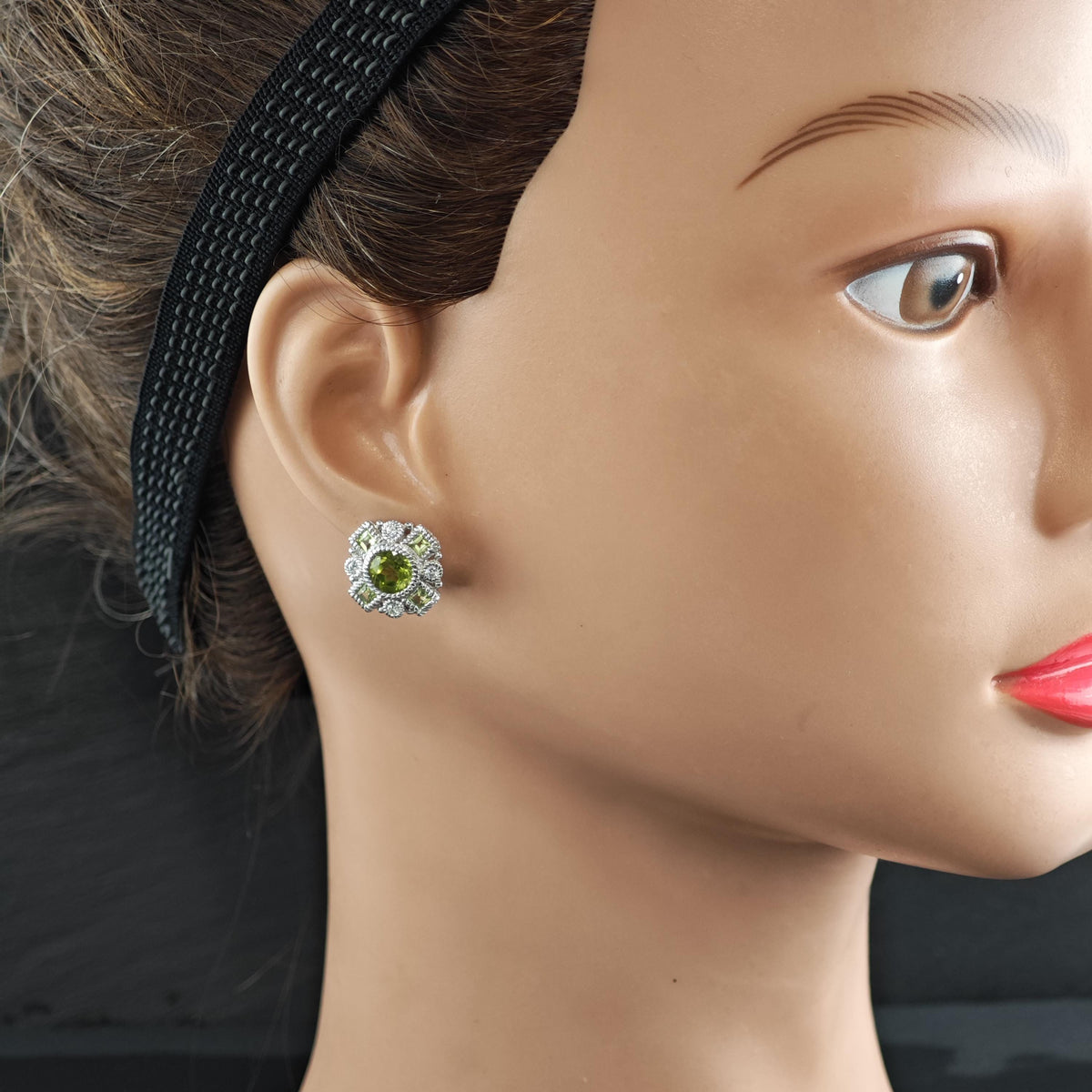 Vintage Judith Ripka Peridot Green CZ Stud Sterling Silver Earrings ER3235