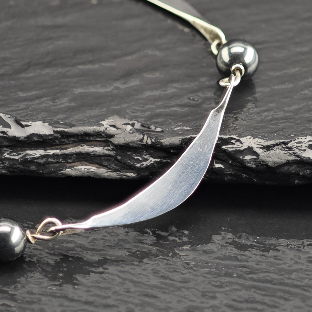 Dainty Modernist Hematite Sterling Silver Bracelet Sz 7" BR3160