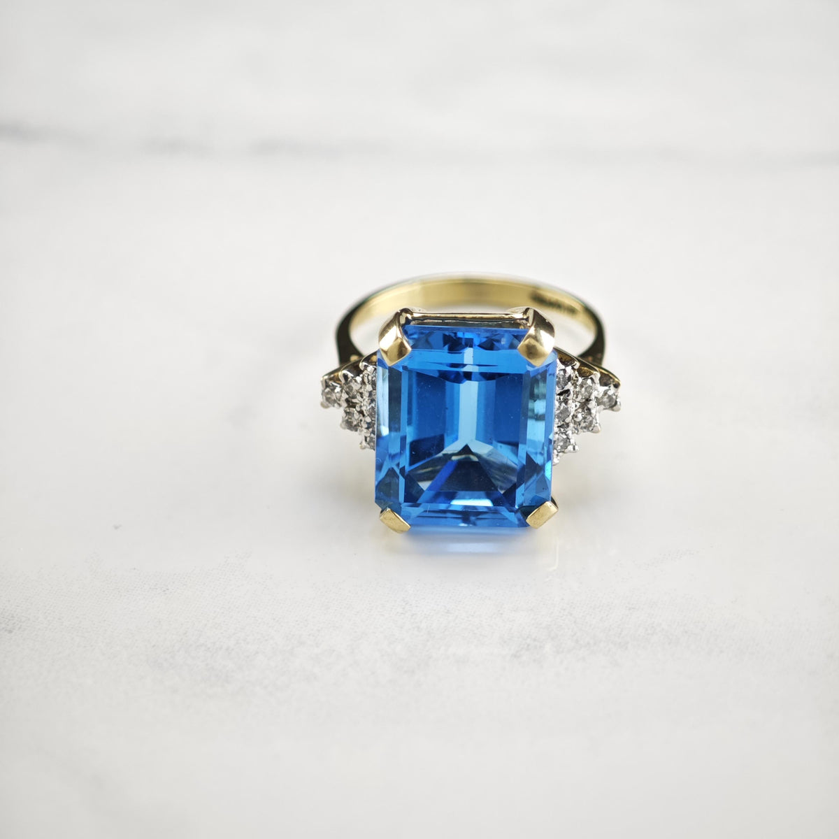 Large Topaz & Diamond 10K Gold Ring Sz 7 R6768