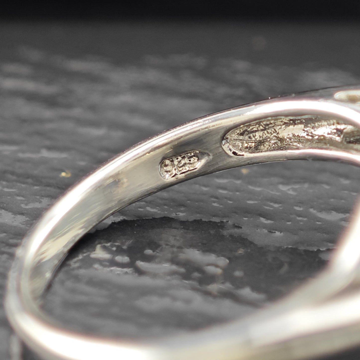 Genuine Sapphire Ring Sterling Silver Sz 7 1/2 R6195