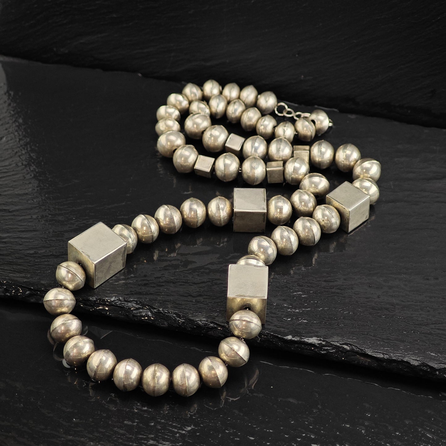 Vintage Native American Sterling Silver 13mm Beaded Necklace N2717