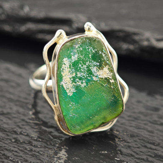 Sterling Silver Ring: Sea Glass Centerpiece - Vintage Style Size 8