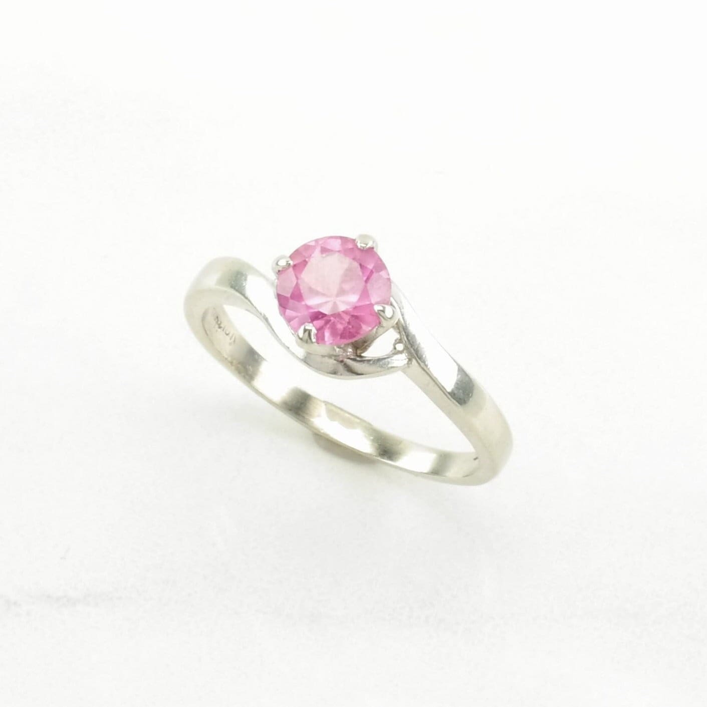 10k White Gold Ring Lab Pink Sapphire Solitaire Pink Size 7