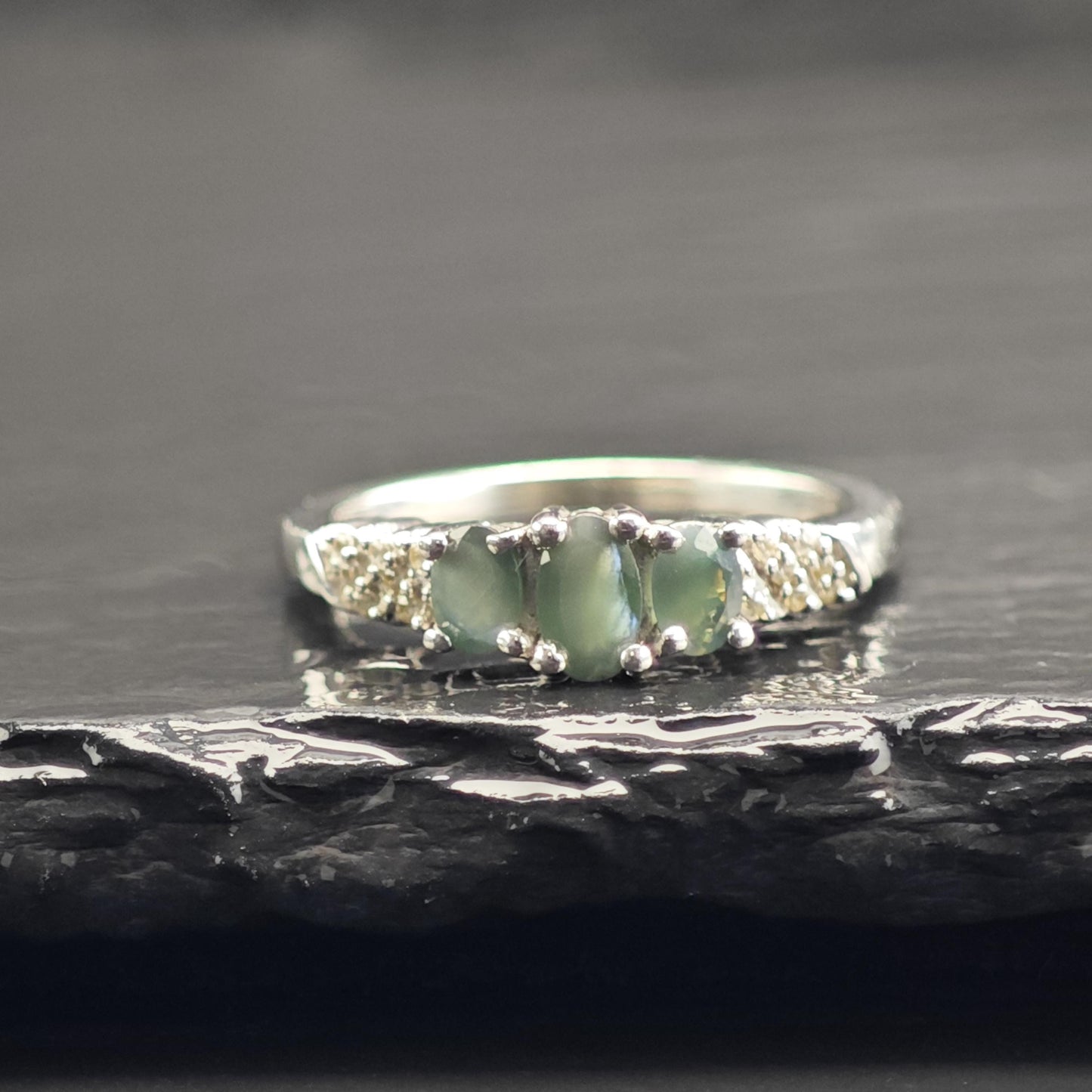 Natural Alexandrite Three Stone Band Sterling Silver Ring Sz 6 R6714