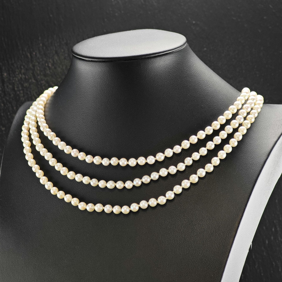 5mm White Pearl Tri-Strand 14K Gold Clasp Beaded Necklace N2776