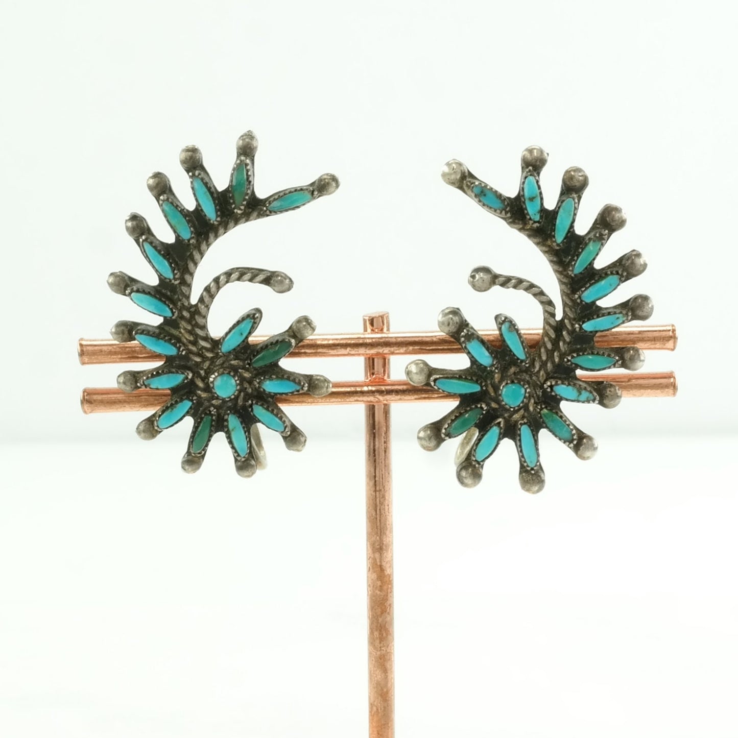 Zuni Sterling Silver Screw back Earrings Blue Turquoise Needle Point