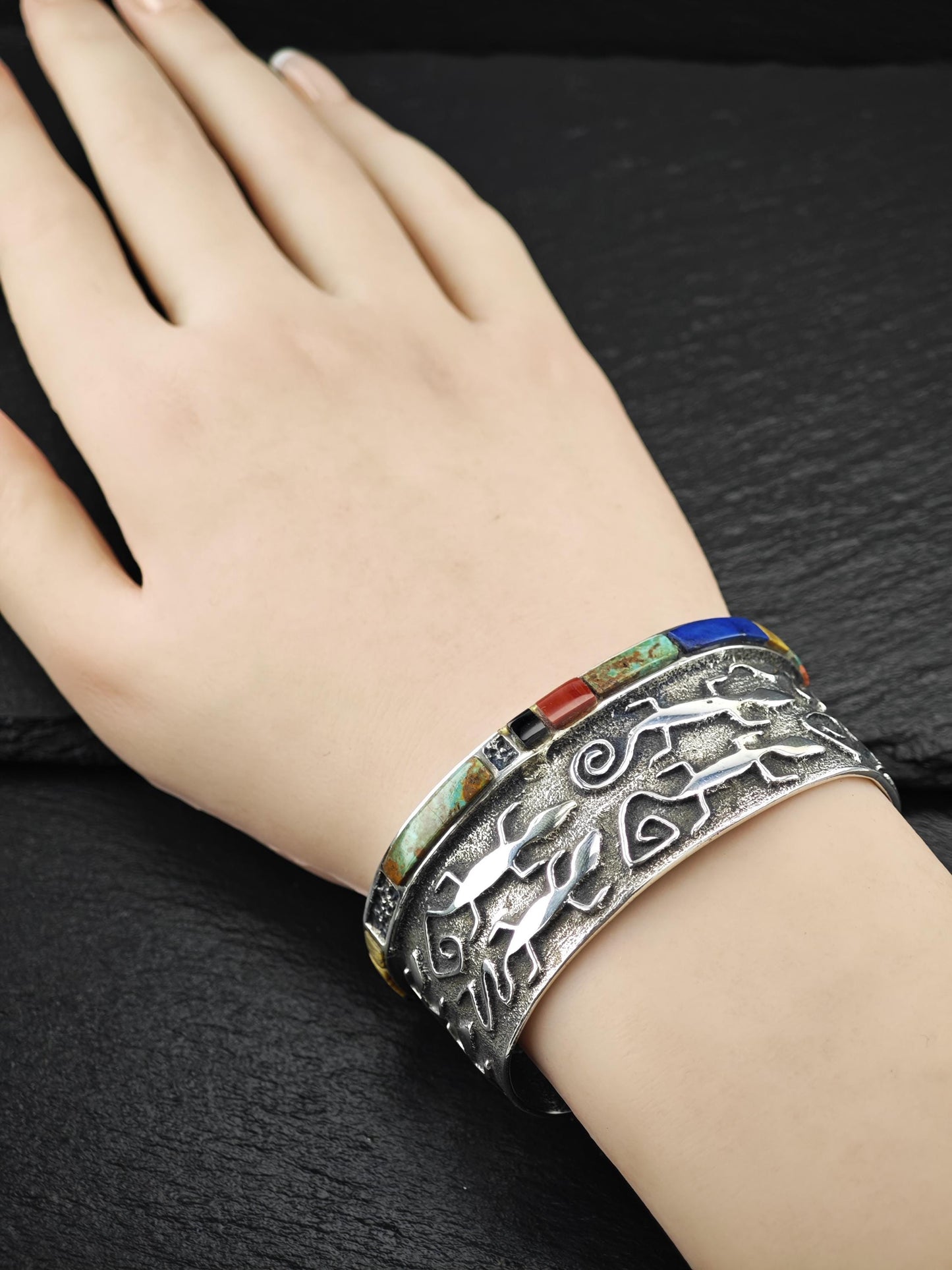 Hopi, Steve LaRance, Native American Tufa Cast Inlay, Lizard Cuff Bracelet Sterling Silver