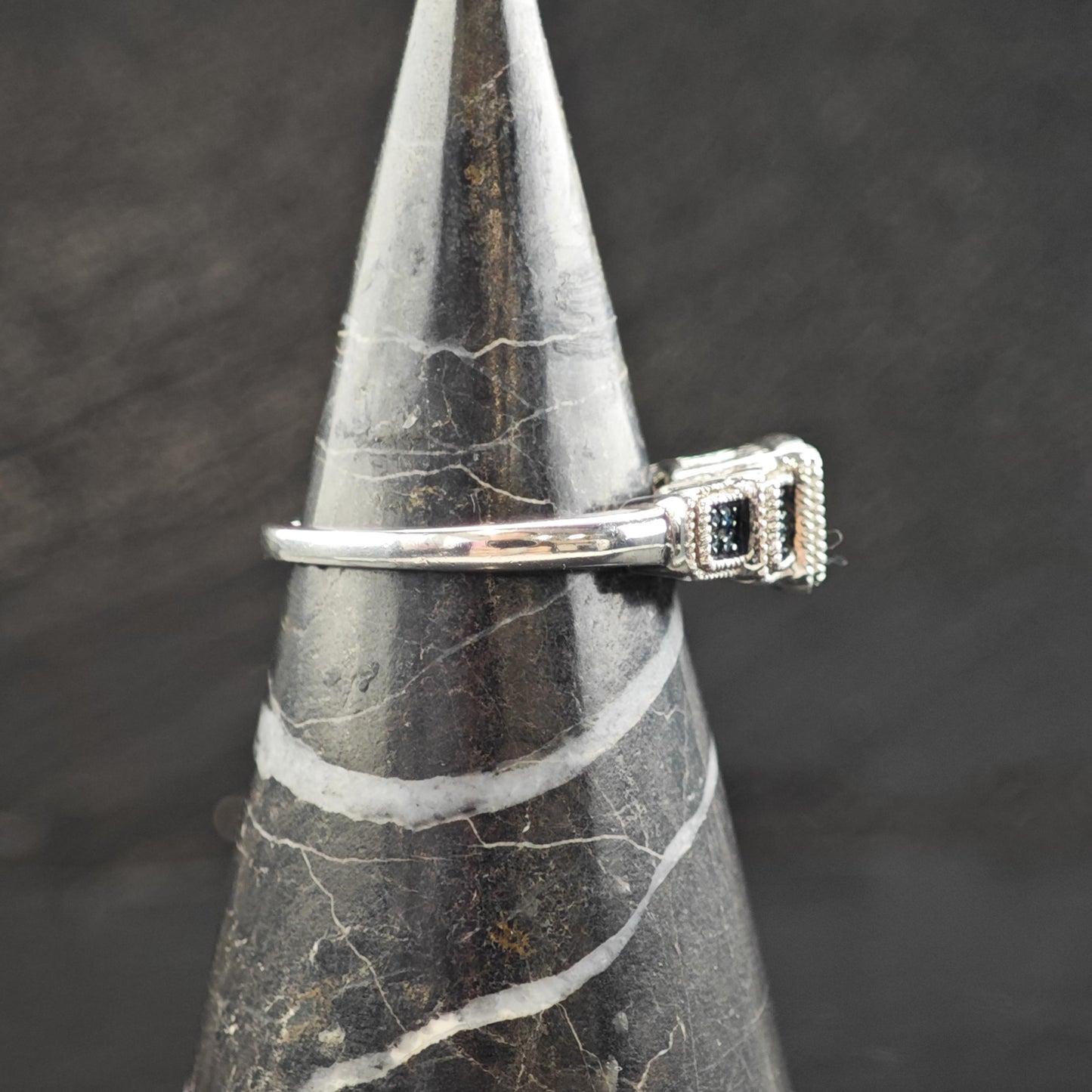 Blue Diamond Square Design Sterling Silver Sz Ring 9 R6604