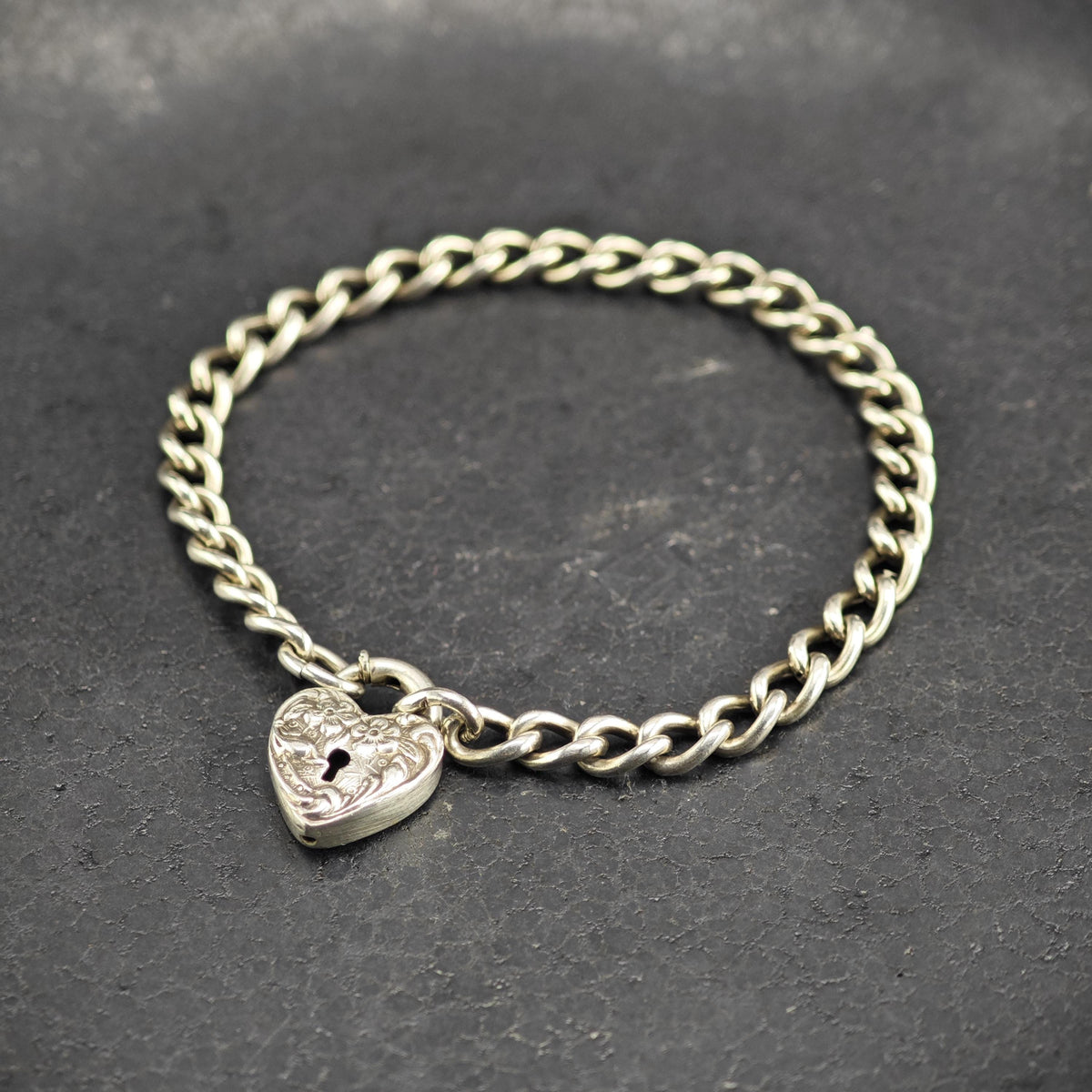 Antique Repousse Heart Lock Sterling Silver Bracelet Sz 6" BR3167