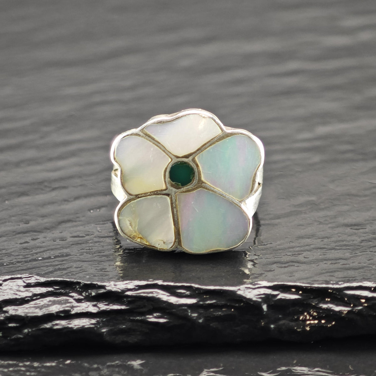 AS IS Zuni MOP Flower Sterling Silver Ring Sz 7 1/4 R6842
