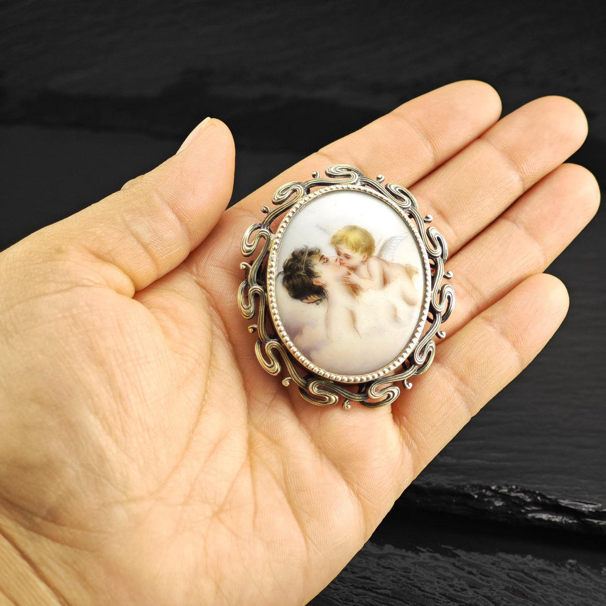 French Porcelain Painted Cupids Kiss Sterling Silver Brooch B2239