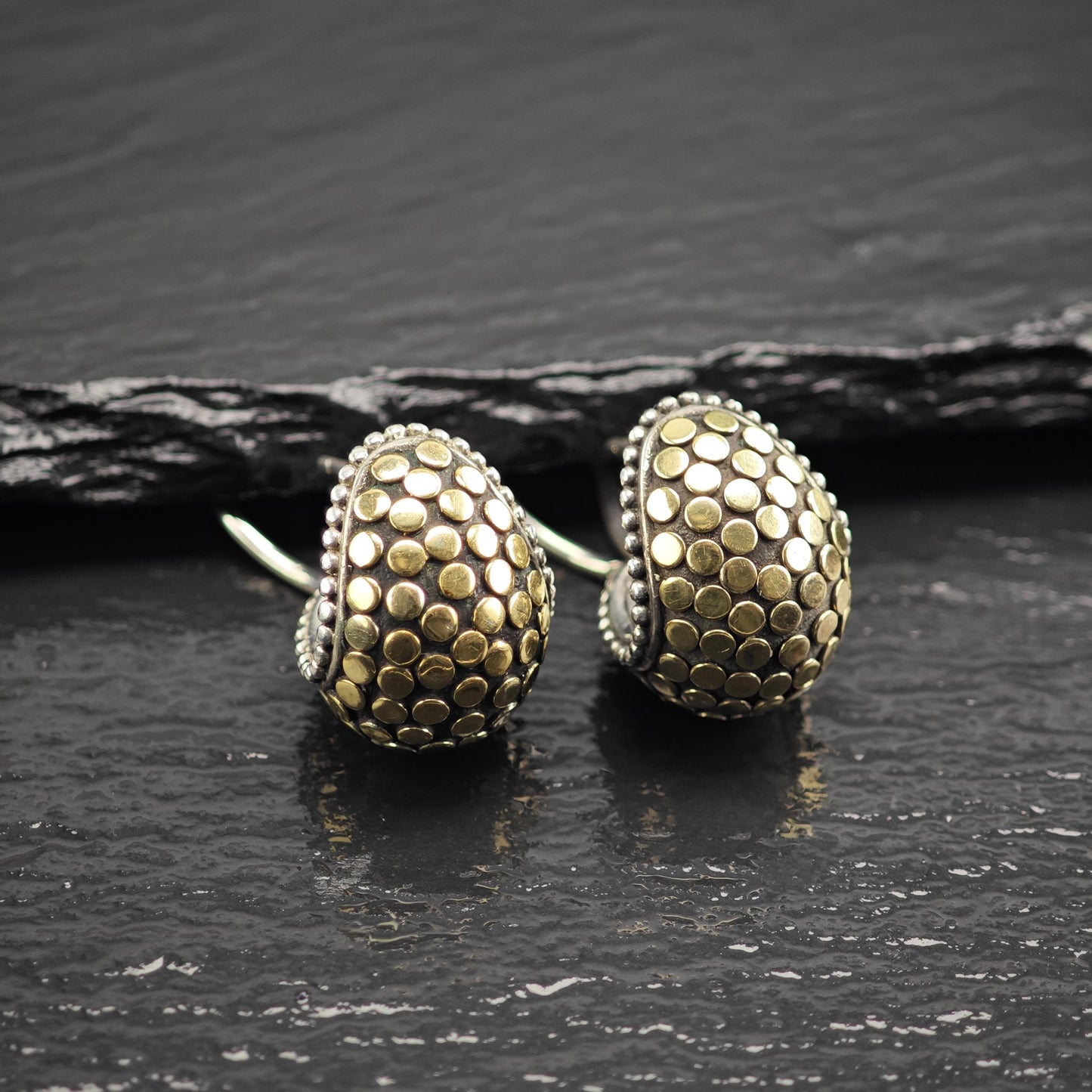 Vintage John Hardy 18K Gold Accent Scallop Omega Back Sterling Silver Earrings ER3194