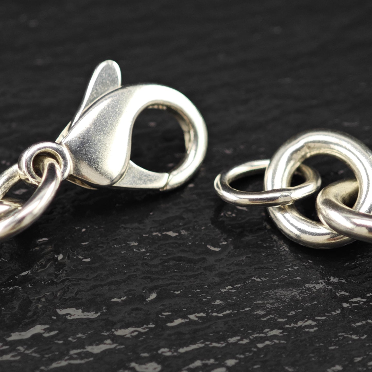 Vintage Tiffany Sterling Silver Heart Curb Link Chain Necklace