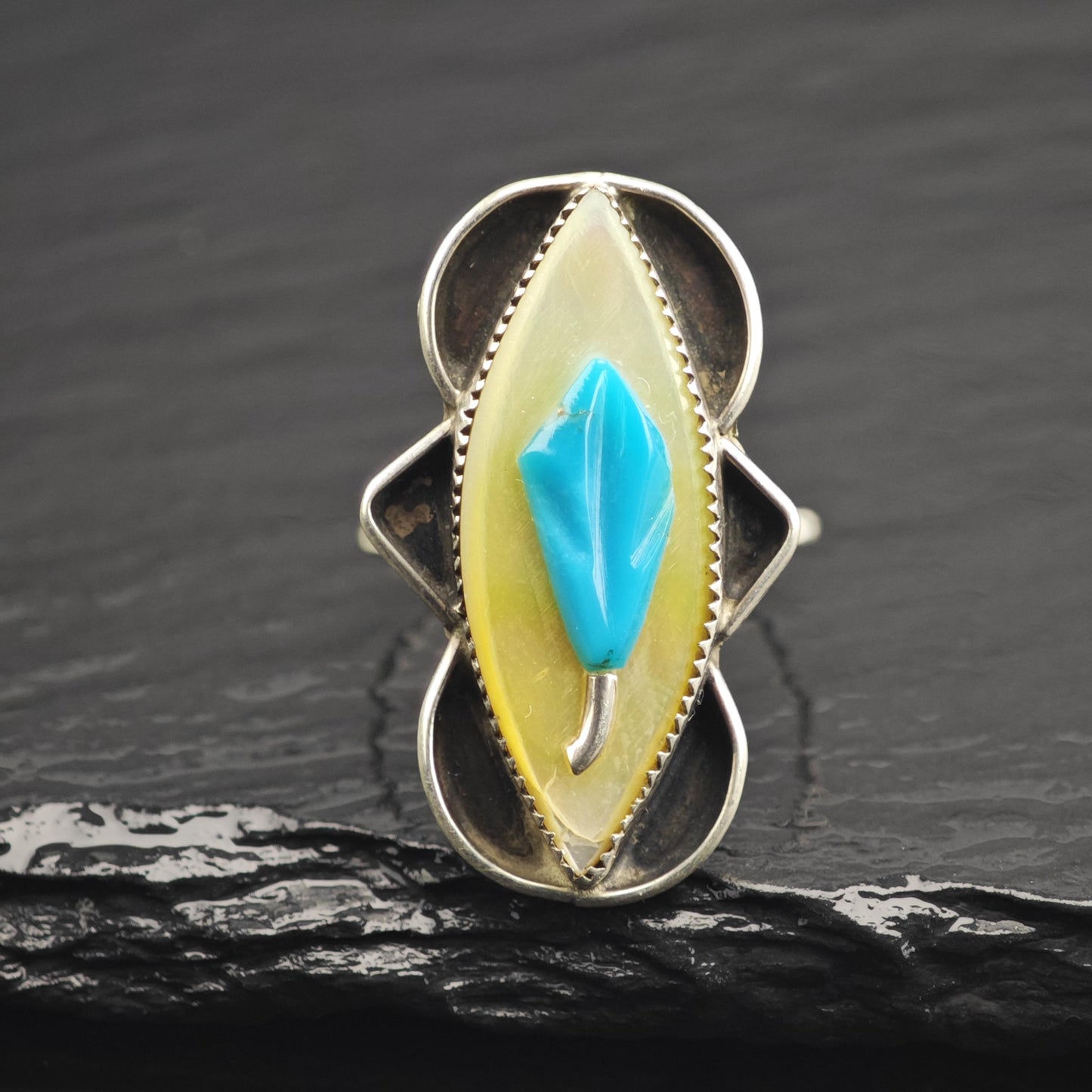 Vintage Native American Carved Turquoise MOP Sterling Silver Ring Sz 8 1/2 R6659